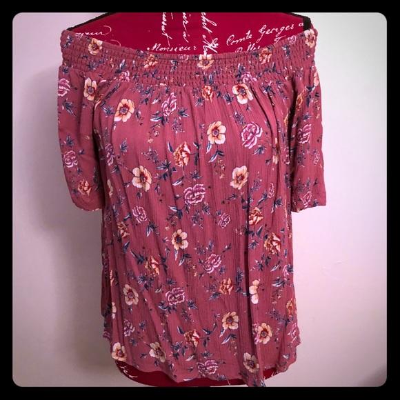 Pink Rose off the shoulder blouse! - Picture 1 of 2